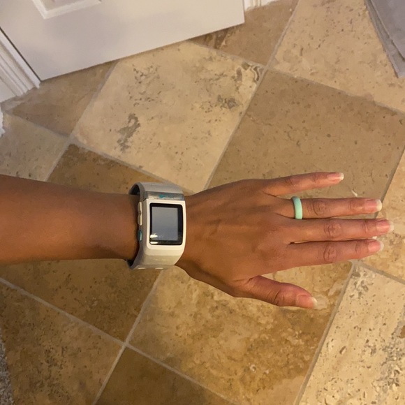 Nike+ Running Watch with GPS - Picture 9 of 12